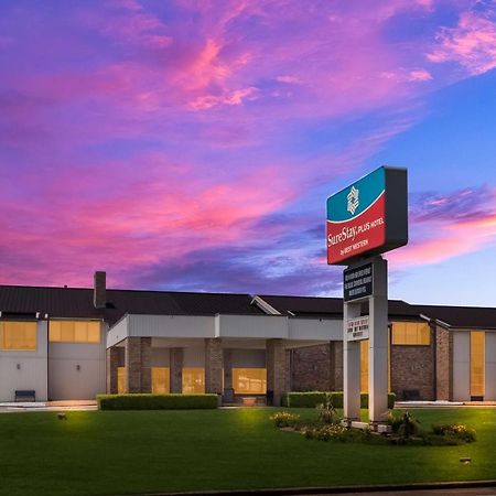 Surestay Plus Hotel By Best Western Гринвуд Экстерьер фото